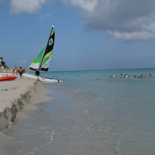 stranden ved hotellet