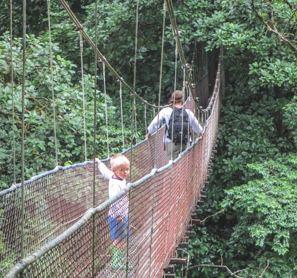 hængebroer på costa rica