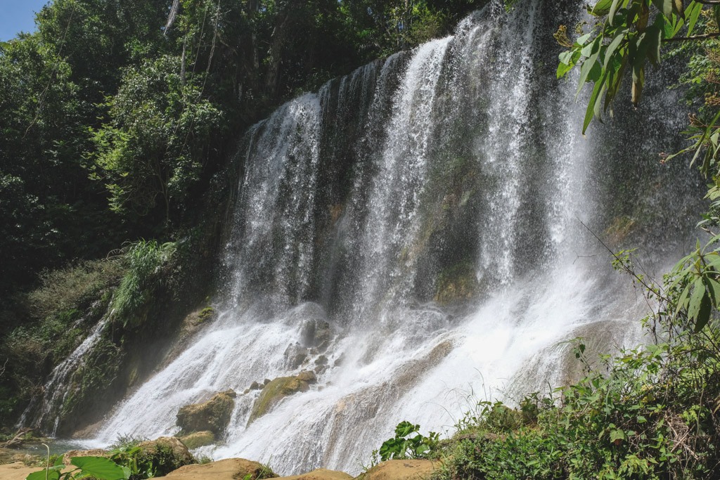 cienfuegos waterfall vandfald