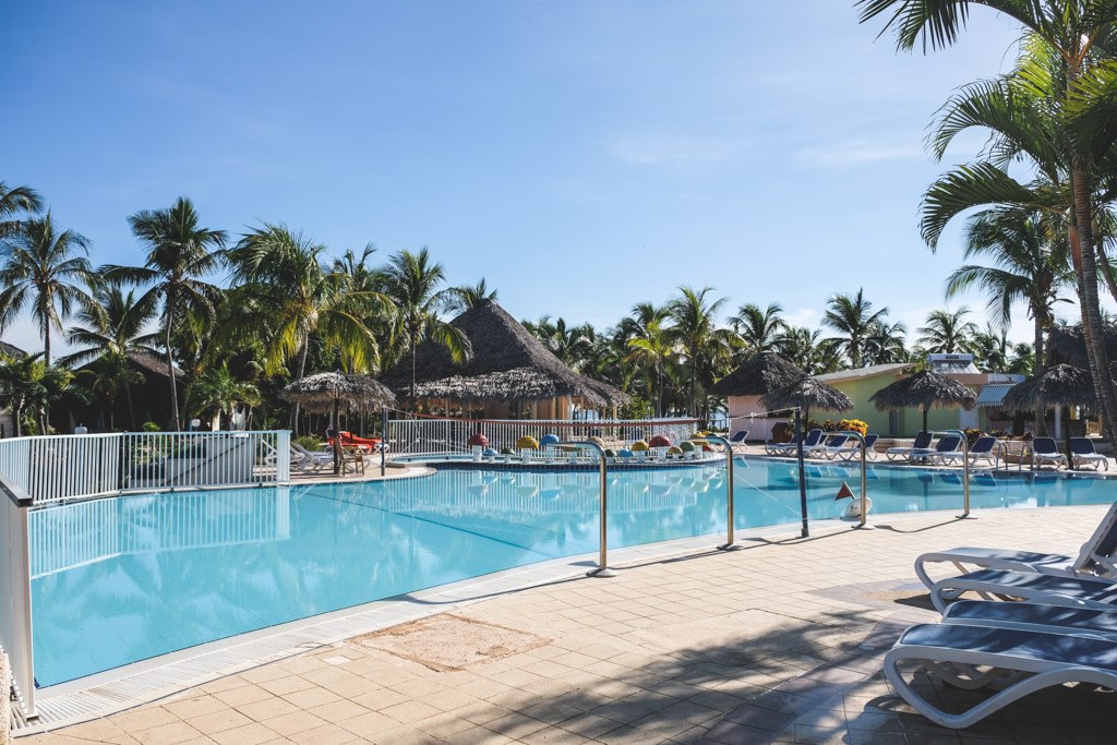 poolen på resortet på cayo coco på cuba