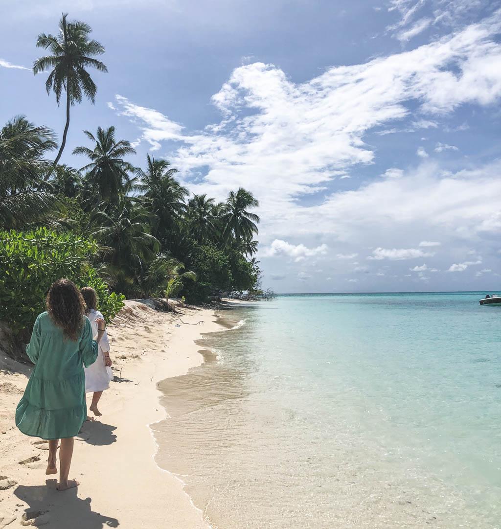 fulidhoo bikini beach